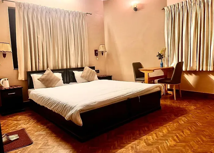 Hotel Rinchen 3*